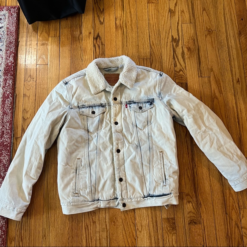Levi’s Light Denim Sherpa